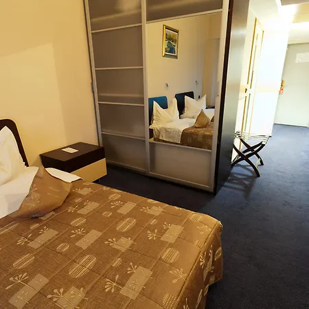 Otel Dacia Rrt Bükreş