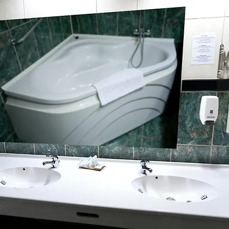 Hotell Dacia Rrt
