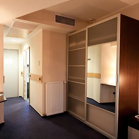 Hotell Dacia Rrt