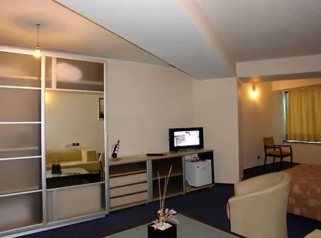 Dacia Rrt Hotell